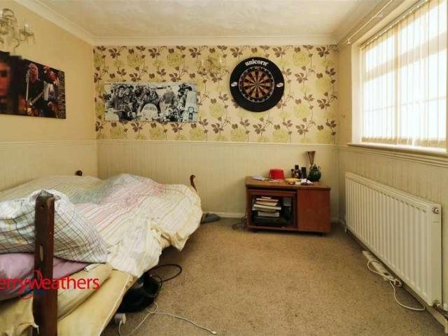 House for sale in Rotherham, Morthen