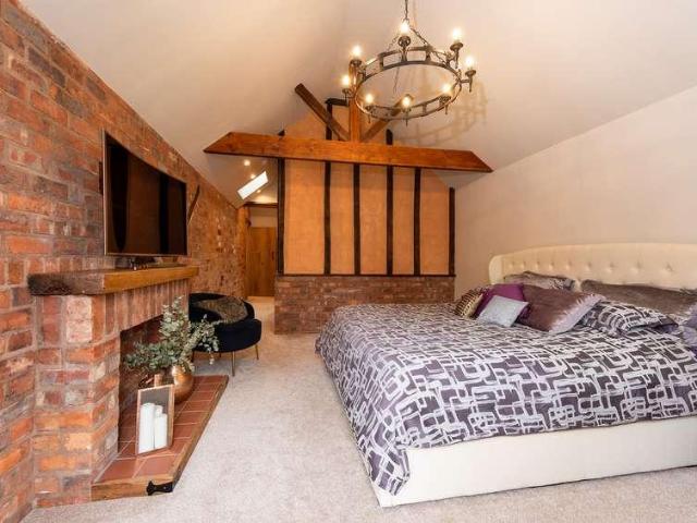 House for sale in Bromsgrove, Worcestershire