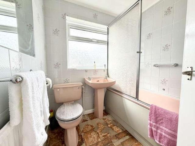 House for sale in Brixington, Budlake