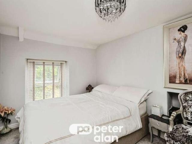 House for sale in Blaenhonddan, Cilfrew