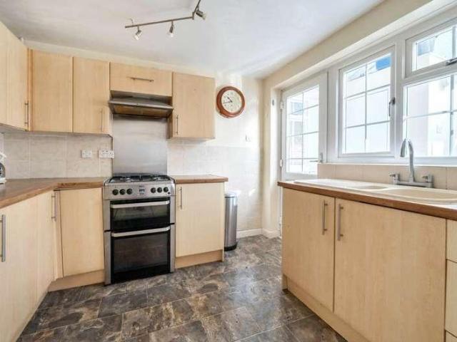 House for sale in Spring Vale, Hampshire
