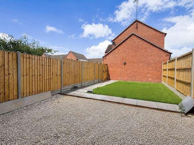 House for sale in Green Close, Warwickshire