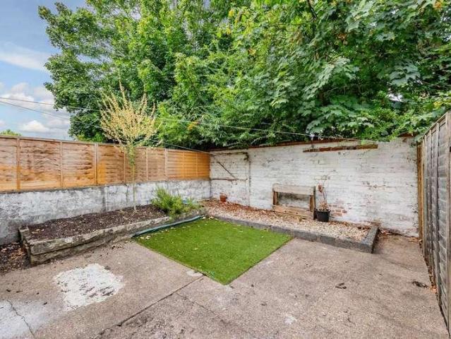 House for sale in Feckenham, City Of Bristol
