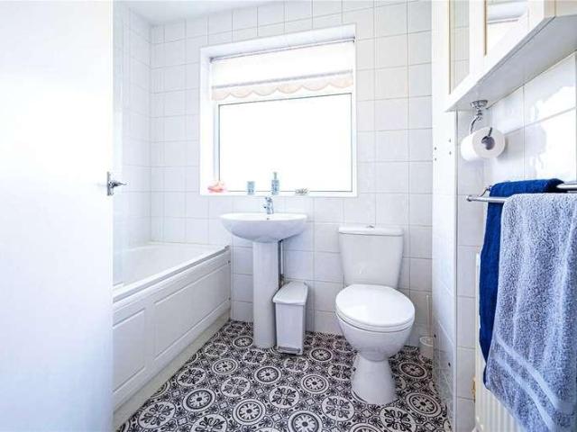 House for sale in Pouchen End, Hertfordshire