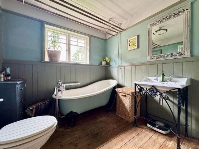 House for sale in Nettleden with Potten End, Pouchen End