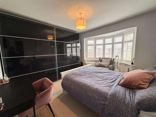 House for sale in Lakes Estate, Handforth