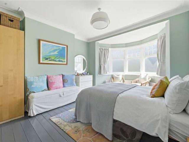 House for sale in Brondesbury, Greater London