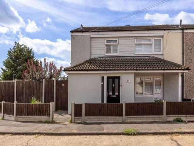 House for sale in Winter Gardens, Essex