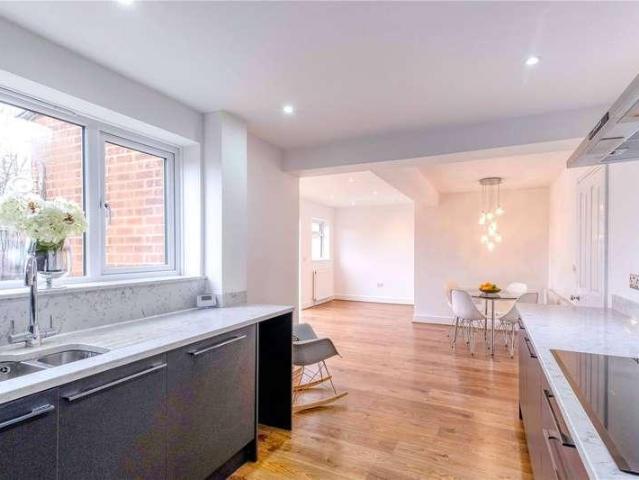 House for sale in Chalfont St. Peter, Denham