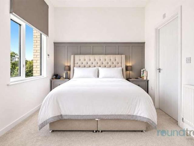 House for sale in Greater London