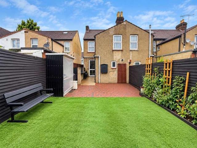 House for sale in London Borough of Ealing, Greater London