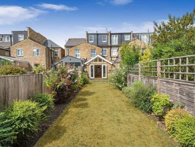 House for sale in St Margarets, Greater London