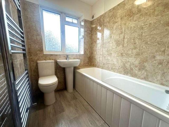 House for sale in Leagrave, Luton