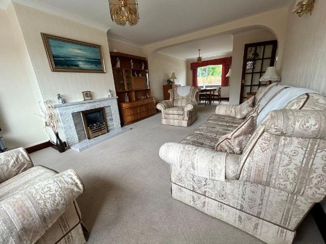 House for sale in Bromsberrow Heath, Gloucestershire