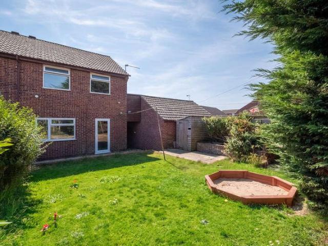 House for sale in Stokesby, Norfolk