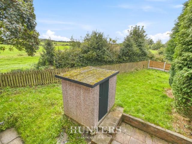 House for sale in Trub, Burnedge