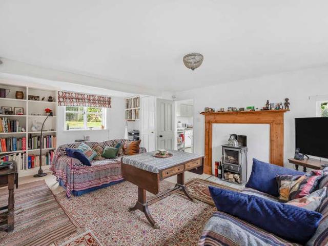 House for sale in Cobnash