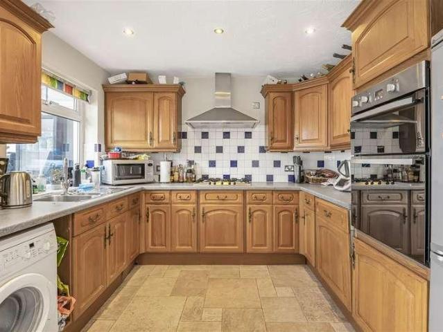House for sale in Clewer Village, Windsor