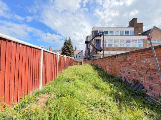 House for sale in Old Wharf, City Of Leicester