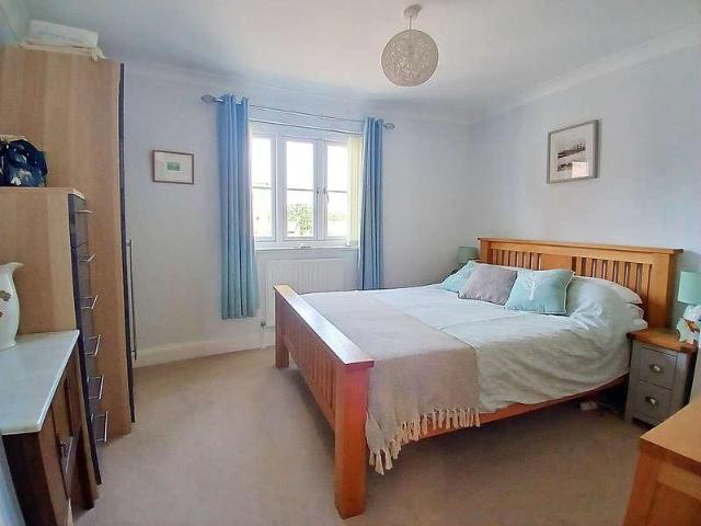 House for sale in Littlecote, West Sussex