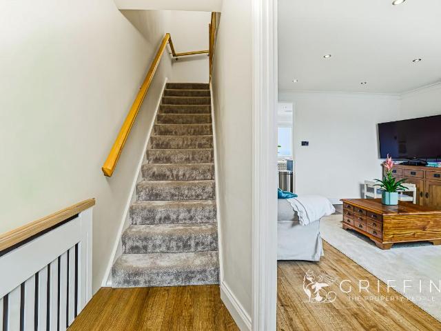 House for sale in Stanford-le-hope, Essex
