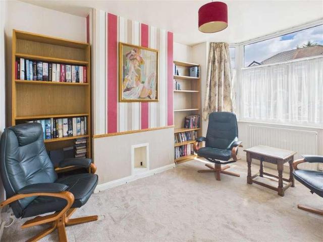 House for sale in Cheylesmore, West Midlands