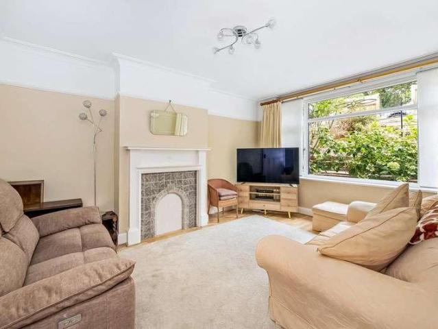 House for sale in London Borough of Croydon, South Norwood