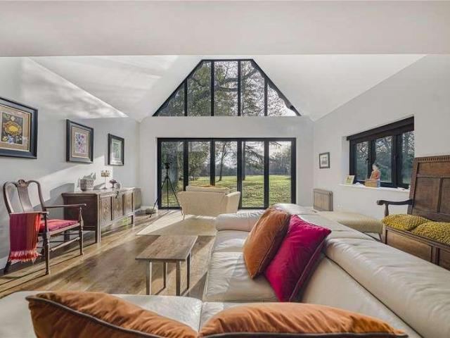 House for sale in Berry's Green, Greater London
