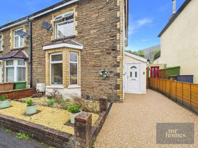 House for sale in Pont-y-waun, Crosskeys