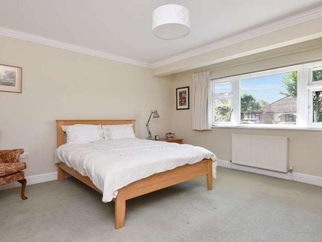 House for sale in North Shoebury, Alton Barnes