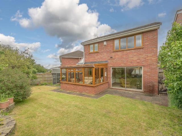House for sale in The Thorns, Quarry Bank