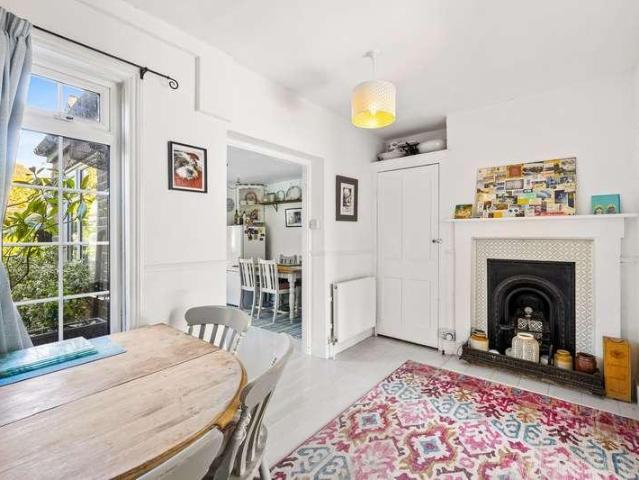 House for sale in Hawkenbury, Sandown Park