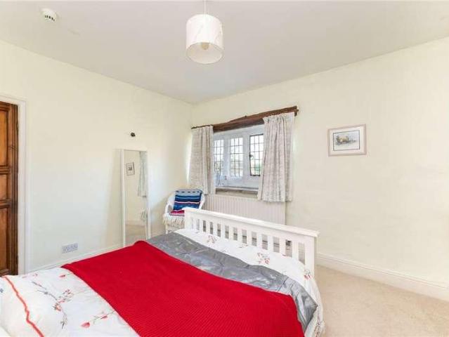 House for sale in Crossflatts, West Yorkshire