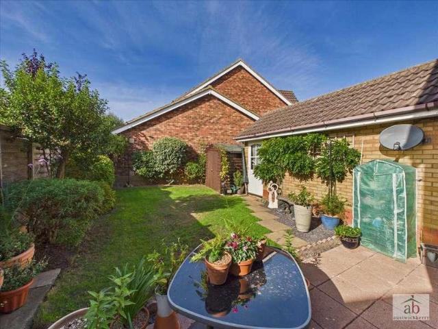 House for sale in Eastbridge, Suffolk