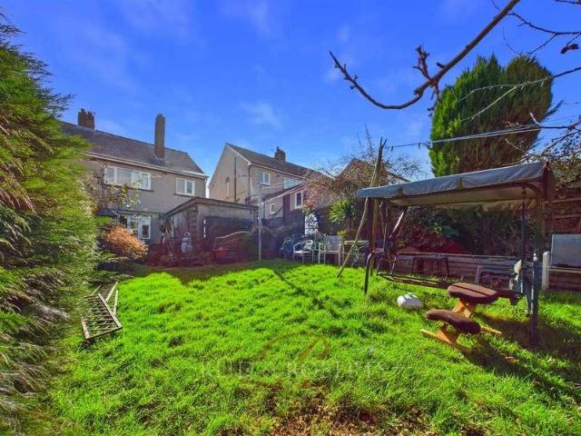 House for sale in Halkyn, Pentre Halkyn