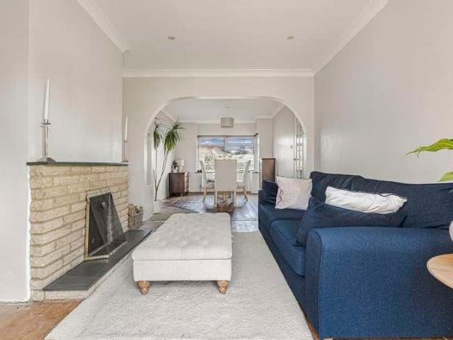 House for sale in Wrecclesham, Fole