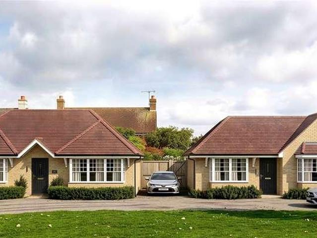 House for sale in Highcliffe