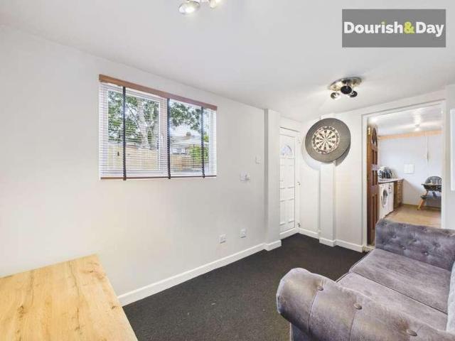 House for sale in Fordhouses, West Midlands