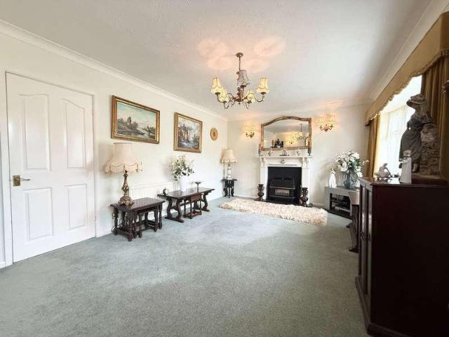 House for sale in Stourbridge, West Midlands