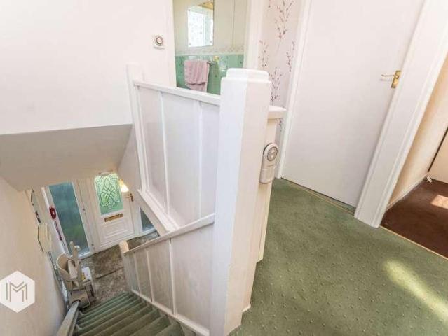House for sale in Bradshaw, Lee Bank