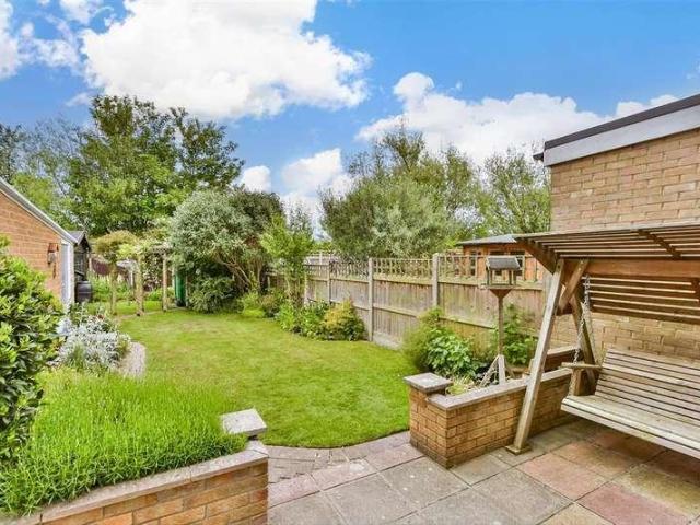 House for sale in Oad Street, Kent