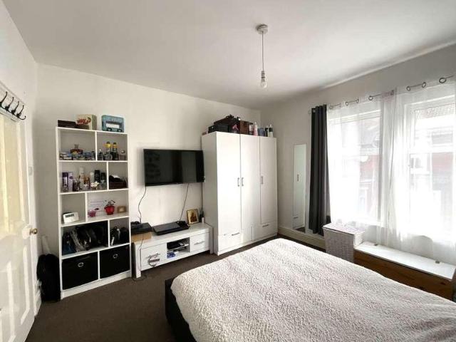 House for sale in Wheatley, South Yorkshire