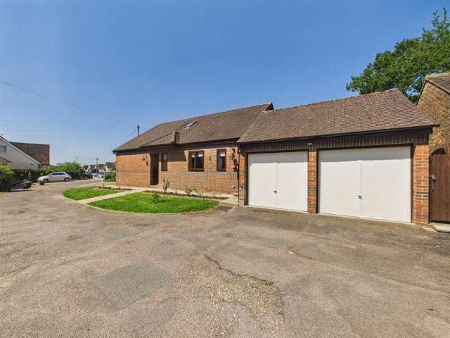 House for sale in Greater London