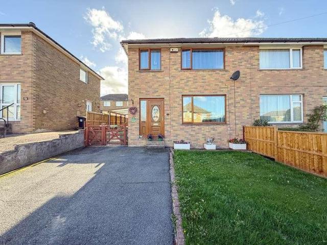House for sale in Holme Valley, Honley