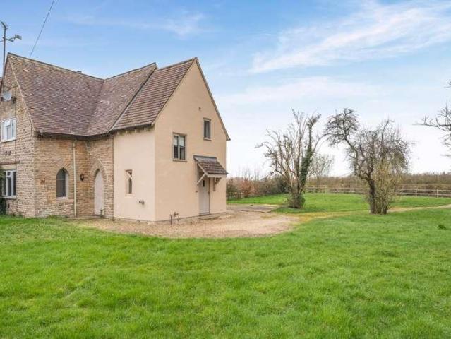 House for sale in Fossebridge, Gloucestershire