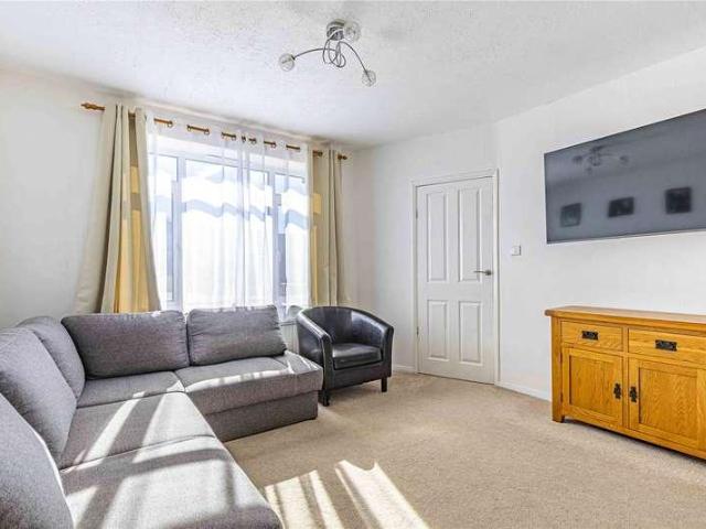 House for sale in Borehamwood, Hertsmere