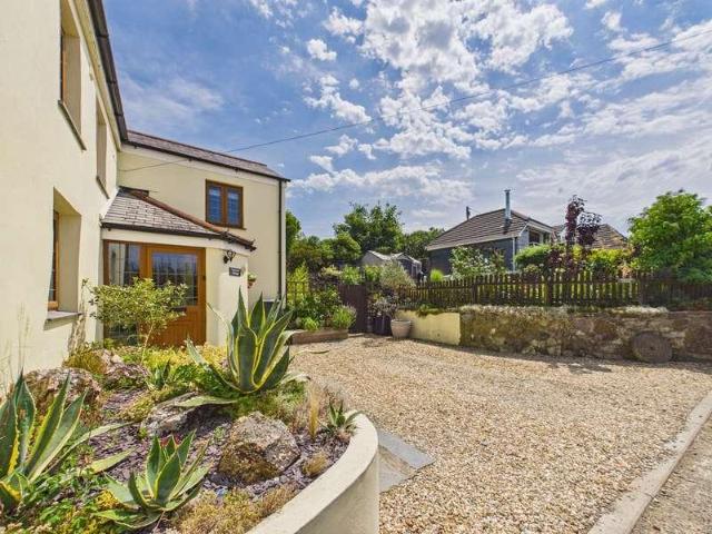 House for sale in Tredinnick, Cornwall