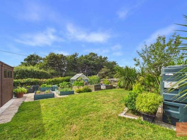 House for sale in Scorrier, Cornwall