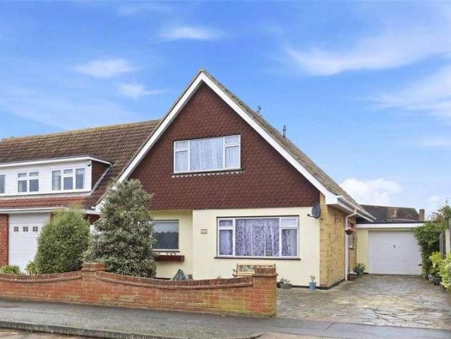 House for sale in North Shoebury, Alton Barnes