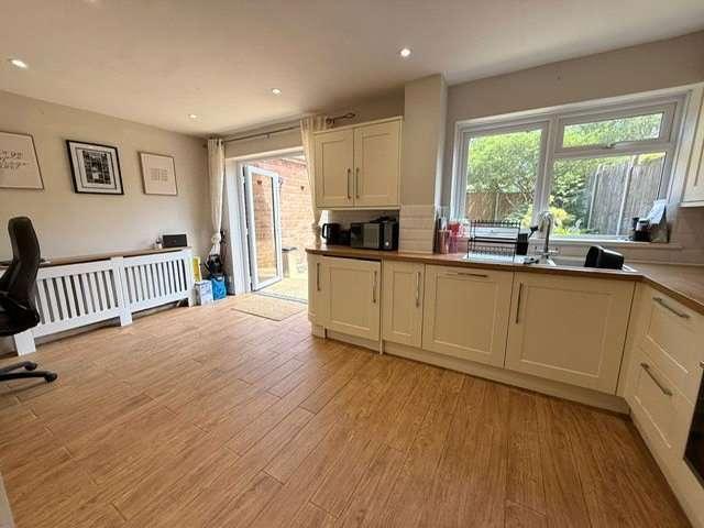House for sale in Barton Stacey, Hampshire